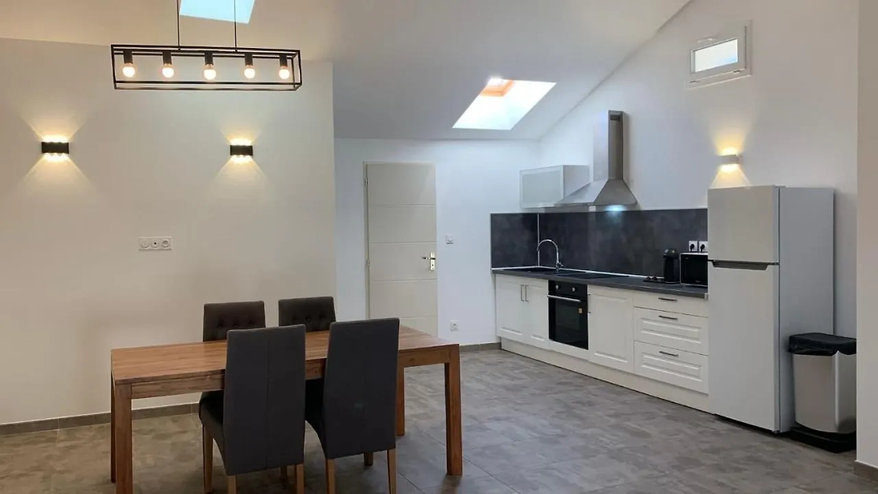 Appartement Rue De Provence Awinion